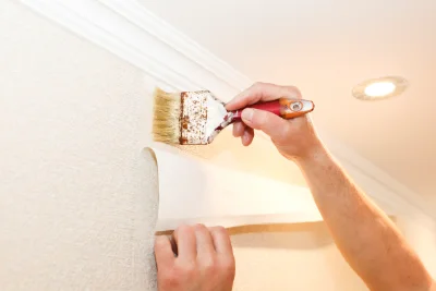 Pose de papier peint à Casabianca — revêtements muraux et toiles de verre
